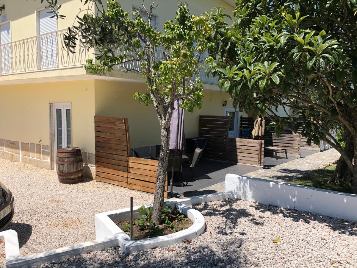 A Casa Amarela Pinheiro de Coja Exterior foto