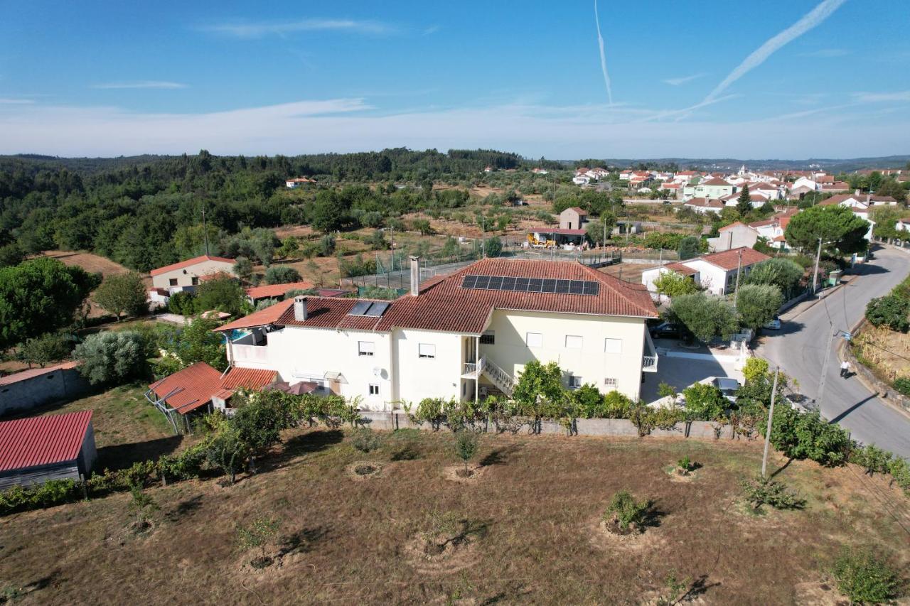 A Casa Amarela Pinheiro de Coja Exterior foto